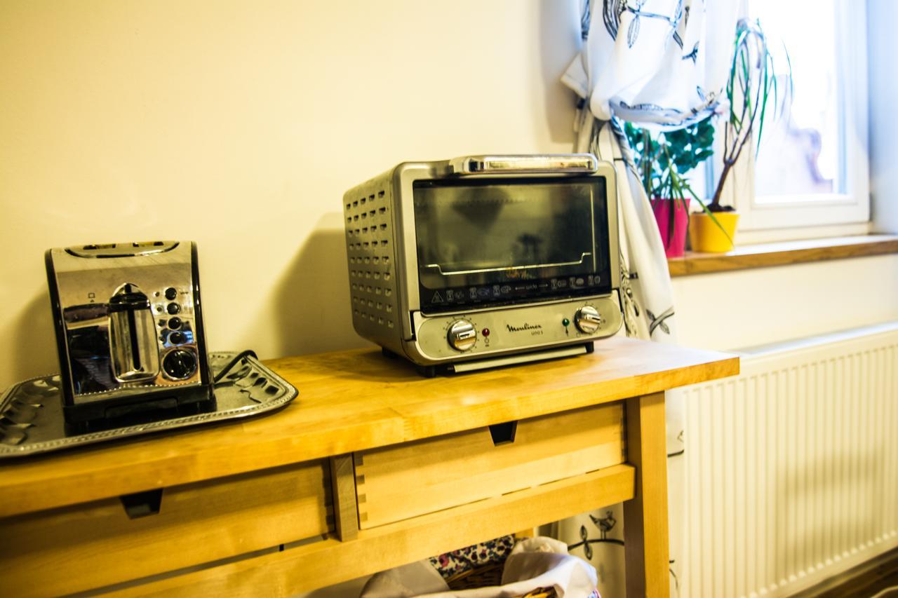Onefam Miru Hostel Praha Bagian luar foto